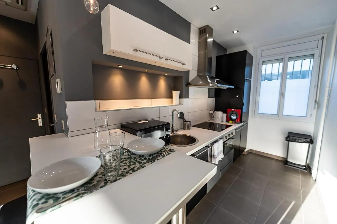 Thea : Studio Avec Parking Prive - Actif+ Location- Marseille Apartment